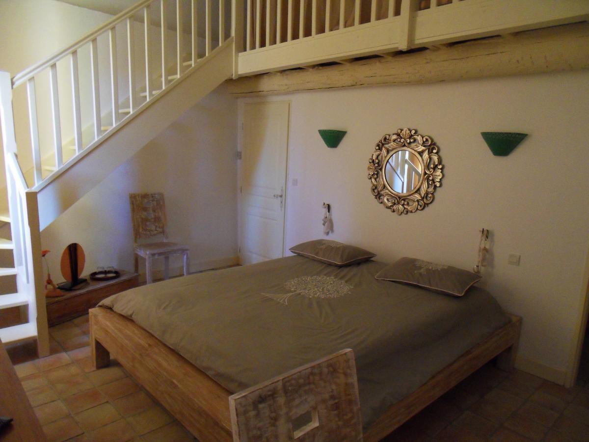 ヴネル Domaine De L'Olibaou Bed & Breakfast エクステリア 写真