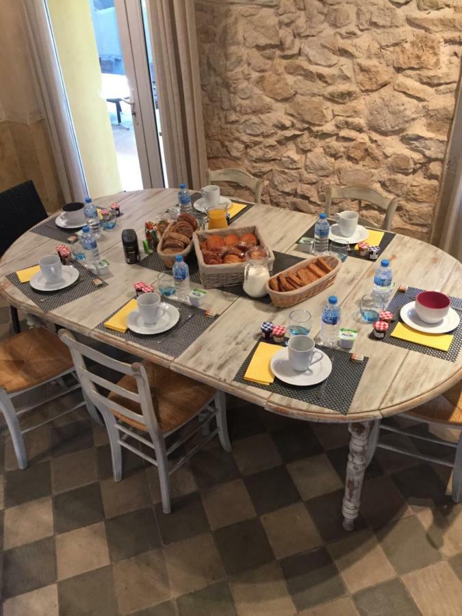 ヴネル Domaine De L'Olibaou Bed & Breakfast エクステリア 写真